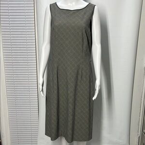 Sleeveless Ann Taylor dress